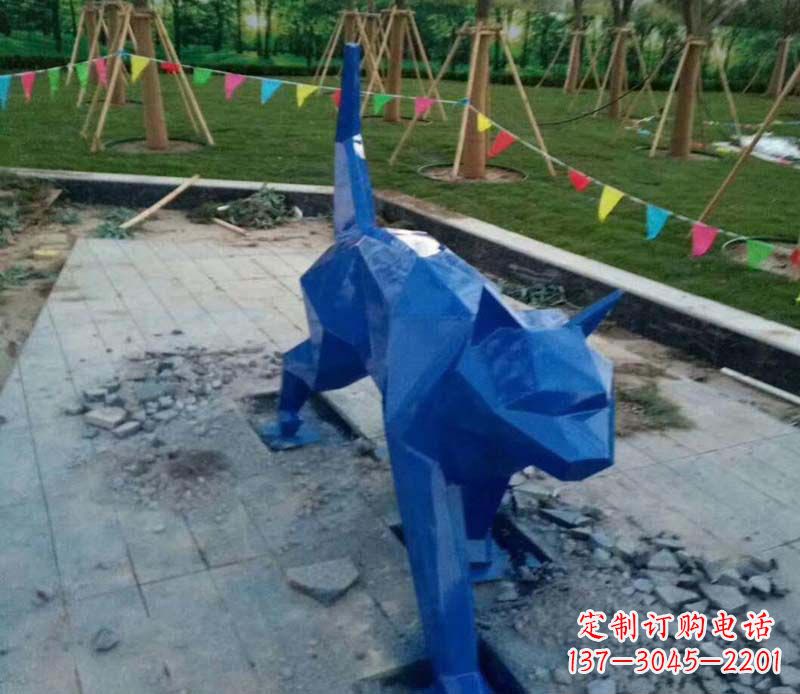 泰州不锈钢动物雕塑艺术性与现实性的完美结合