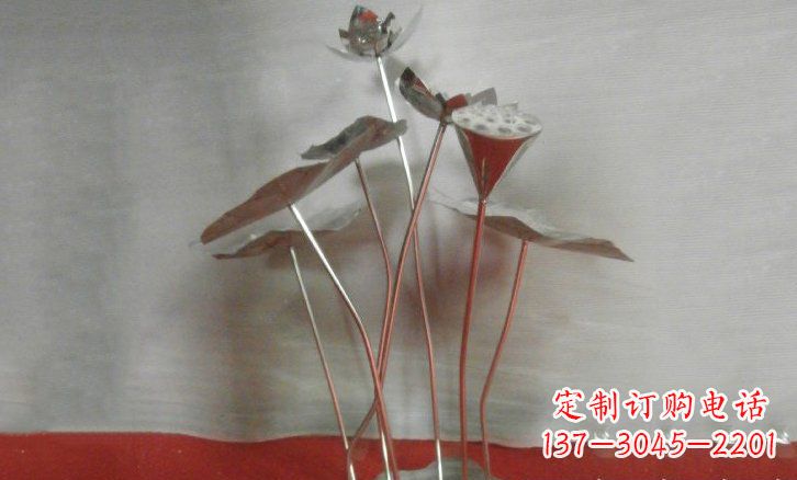 泰州不锈钢锻造的荷叶雕塑