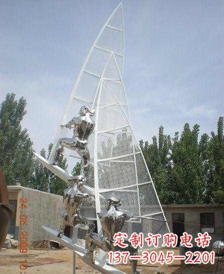 泰州海上航行不锈钢帆船雕塑