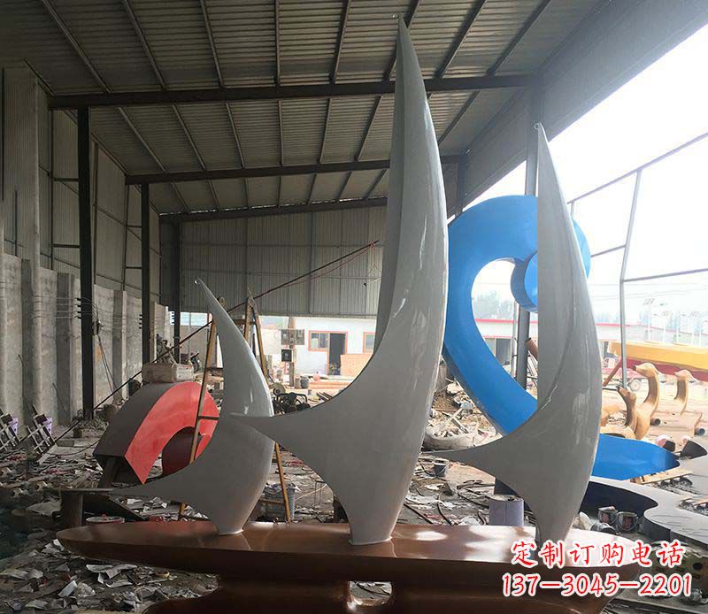 泰州该雕塑，