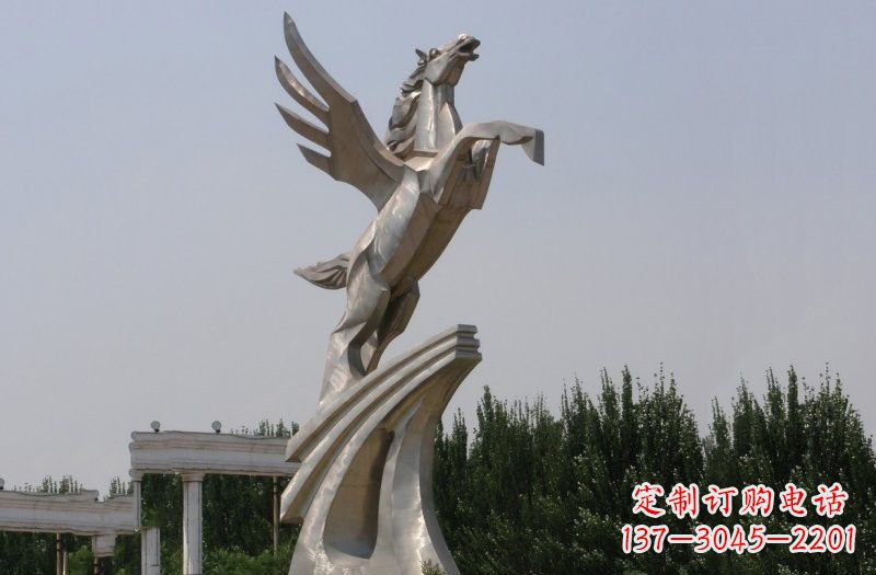 泰州不锈钢飞马雕塑象征力量与灵动