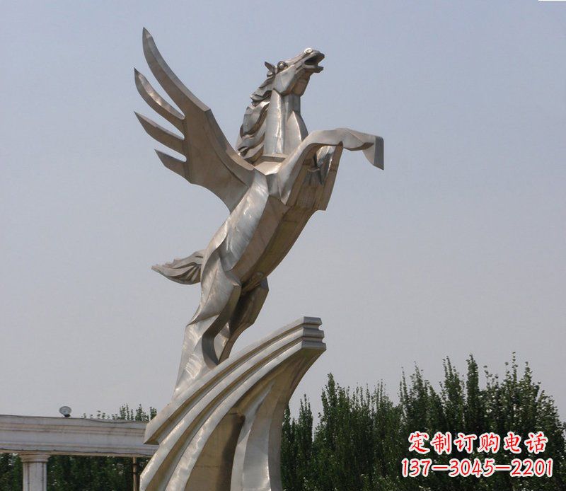 泰州不锈钢飞马精美雕塑点缀公园