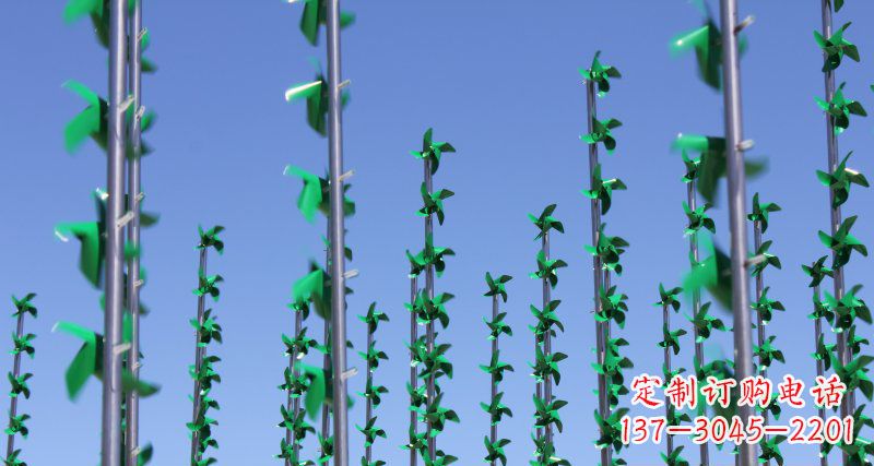 泰州螺旋风车给广场景观带来的旋转欢乐