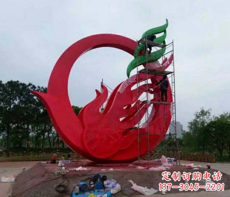 泰州不锈钢凤凰雕塑精美而又神秘
