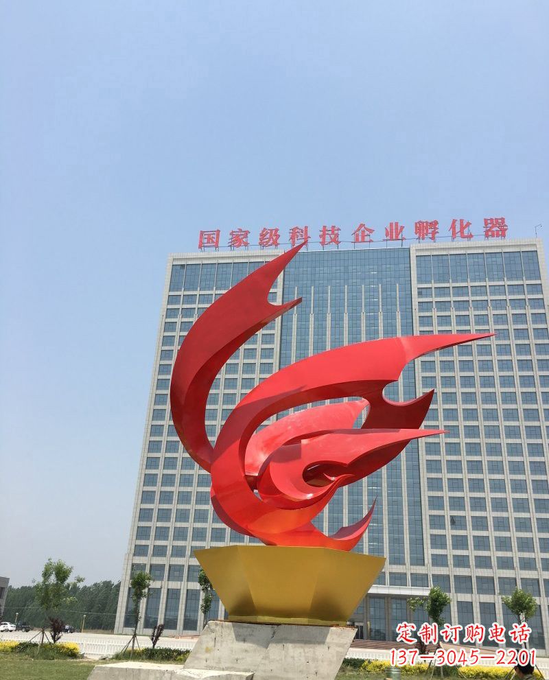 泰州不锈钢凤凰雕塑一种具有传统文化内涵的艺术品