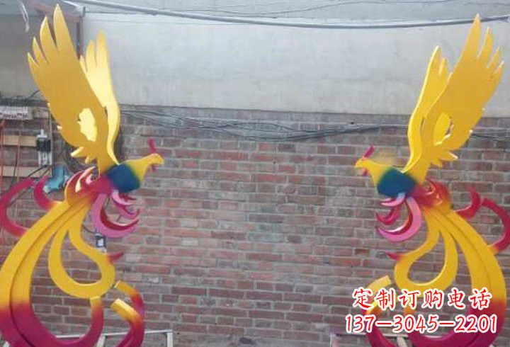 泰州不锈钢公园彩色凤凰雕塑——艺术与自然的融合