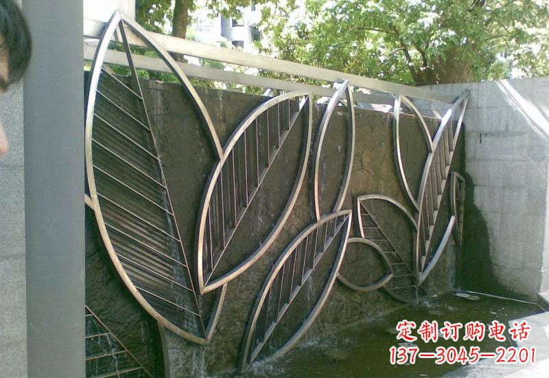 泰州不锈钢树叶雕塑——艺术与科技的完美结合