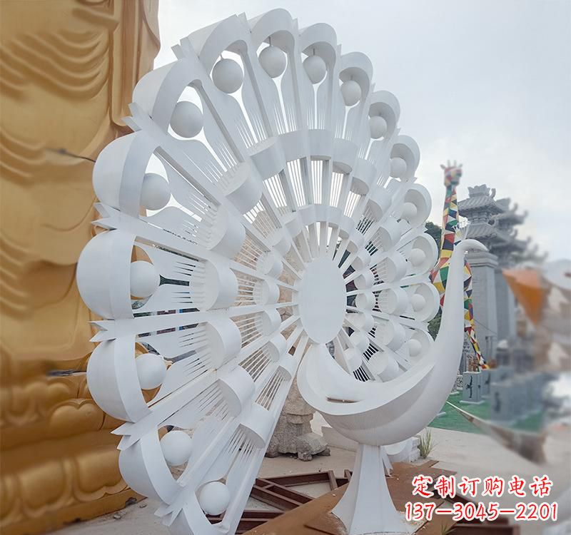 泰州不锈钢孔雀雕塑美丽的艺术品