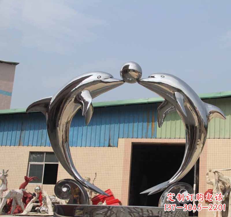 泰州海豚之恋——不锈钢公园镜面海豚顶球雕塑