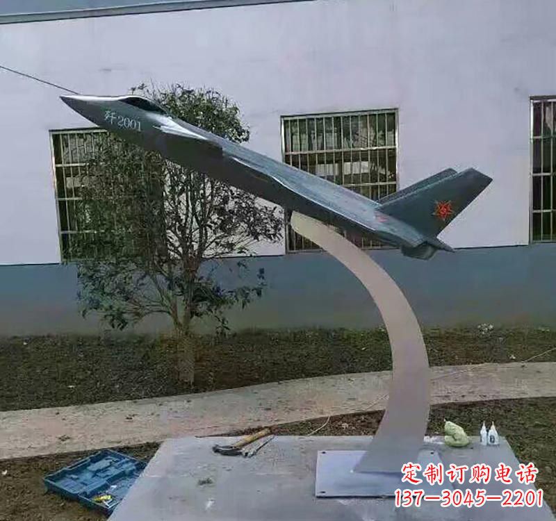 泰州不锈钢飞机雕塑——极致精美的艺术品