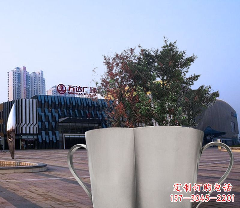 泰州不锈钢广场水杯花盆雕塑 (2)