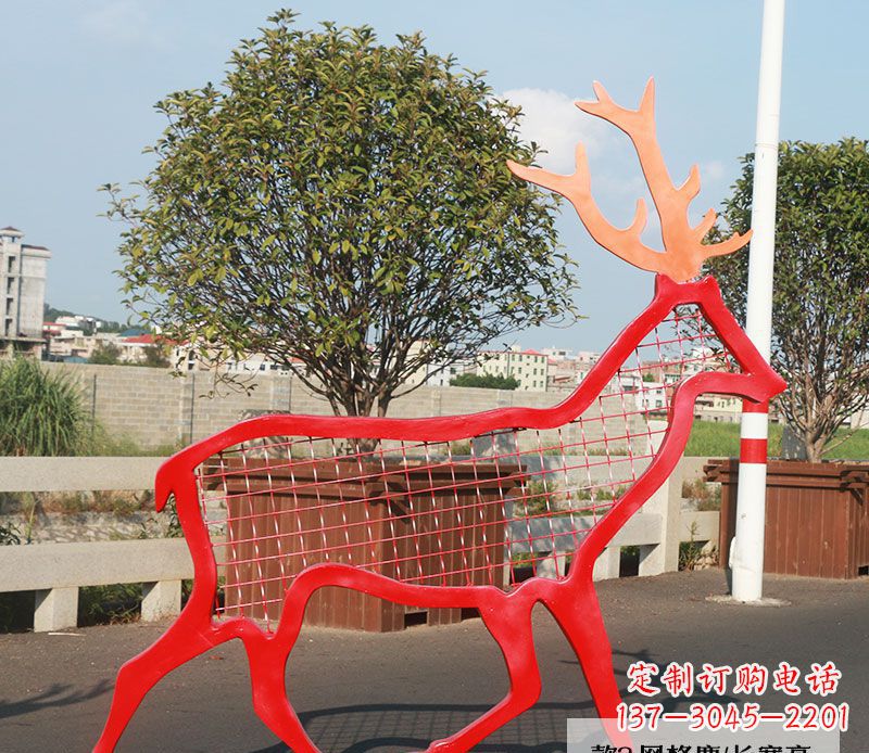 泰州不锈钢动物雕塑——鹿