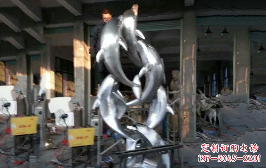泰州不锈钢海豚雕塑漂亮的海洋艺术品