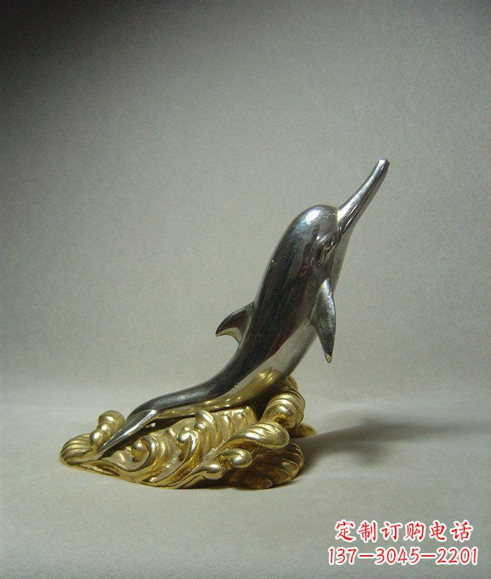 泰州海豚雕塑艺术的海洋之美