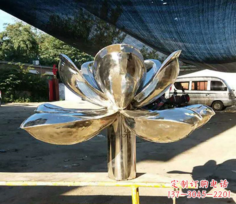 泰州不锈钢荷花雕塑——彰显小区景观之美
