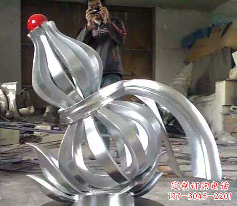 泰州不锈钢葫芦雕塑艺术与科技的完美结合