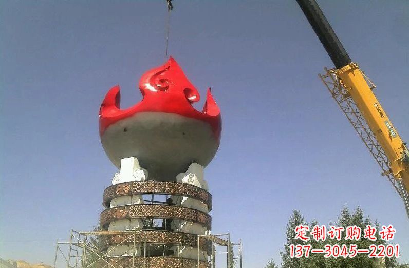 泰州不锈钢火炬雕塑象征着永恒的精神