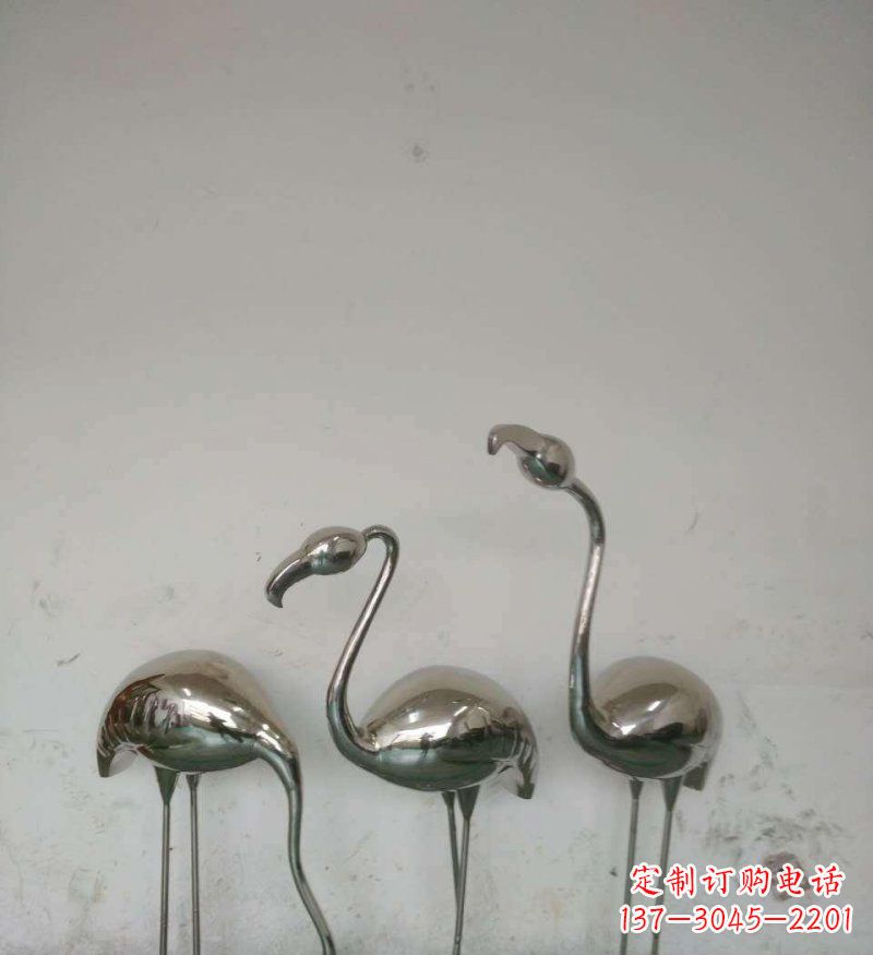 泰州不锈钢火烈鸟雕塑把自然之美带入公园