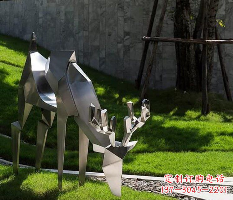 泰州不锈钢几何动物雕塑——点缀鹿公园美景