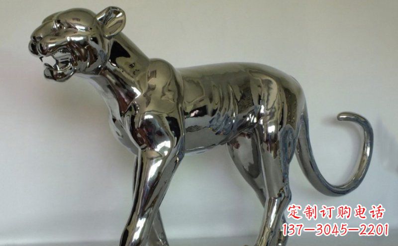 泰州不锈钢金钱豹雕塑
