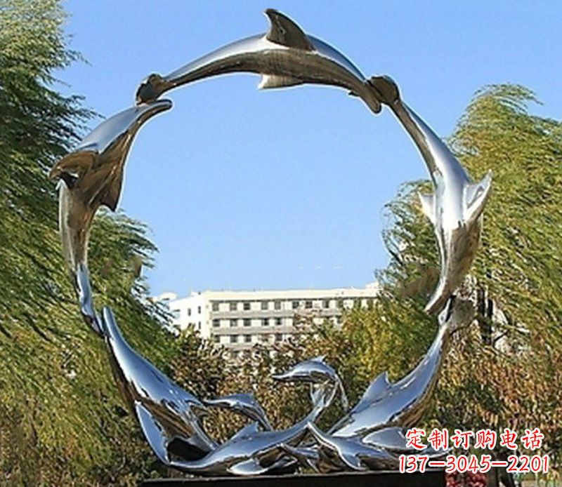 泰州该雕塑的内容、设计理念和文化意义。