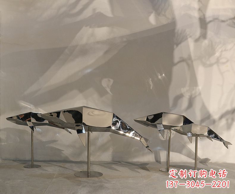 泰州不锈钢海豚雕塑——精致的艺术形式