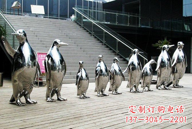 泰州不锈钢镜面抽象企鹅雕塑