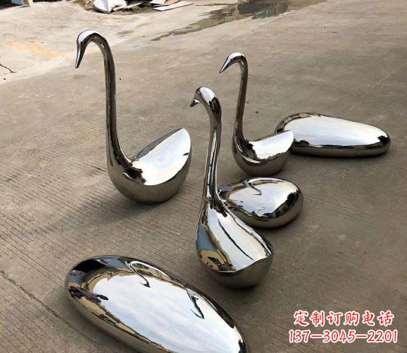 泰州精美绝伦的鹅卵石雕塑