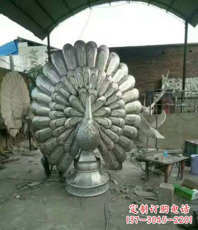 泰州该孔雀雕塑