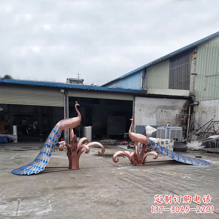 泰州不锈钢孔雀彩色雕塑