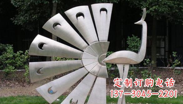 泰州不锈钢孔雀雕塑—景观中的瑰宝