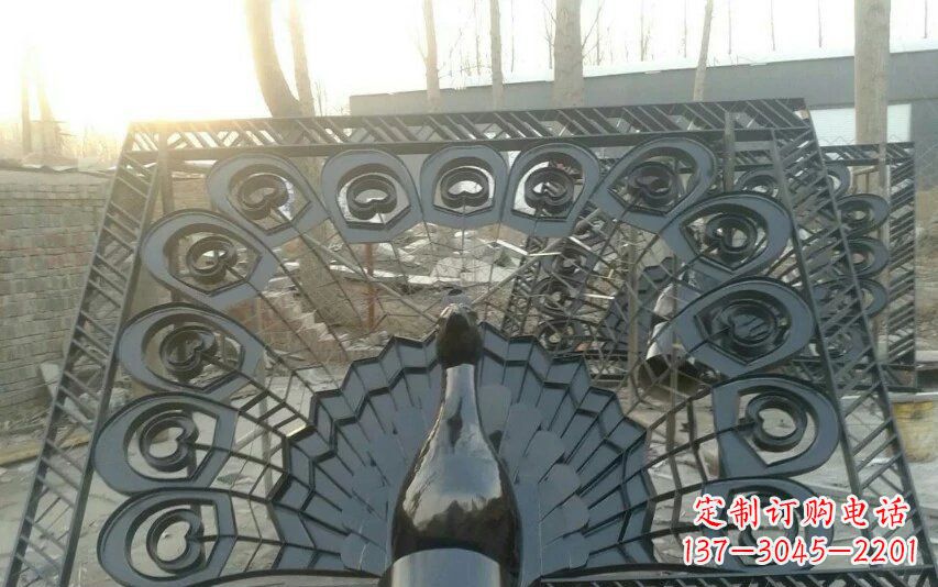 泰州不锈钢孔雀开屏景观雕塑