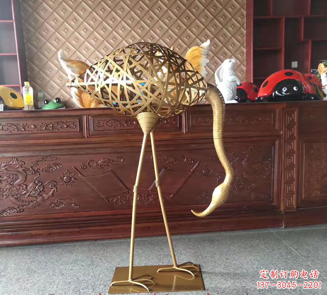 泰州不锈钢丹顶鹤雕塑精美外形,传承中华文化