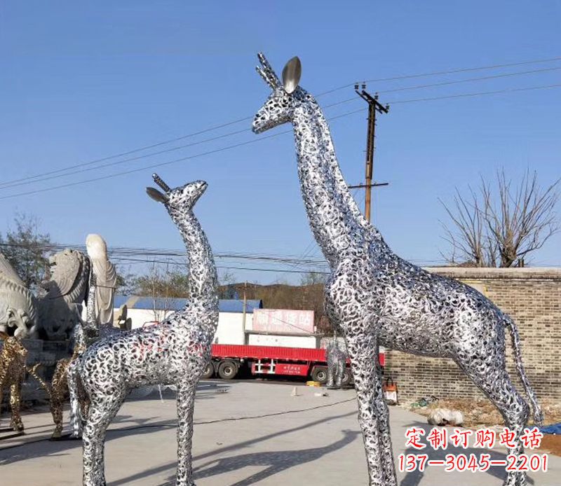 泰州不锈钢镂空长颈鹿雕塑