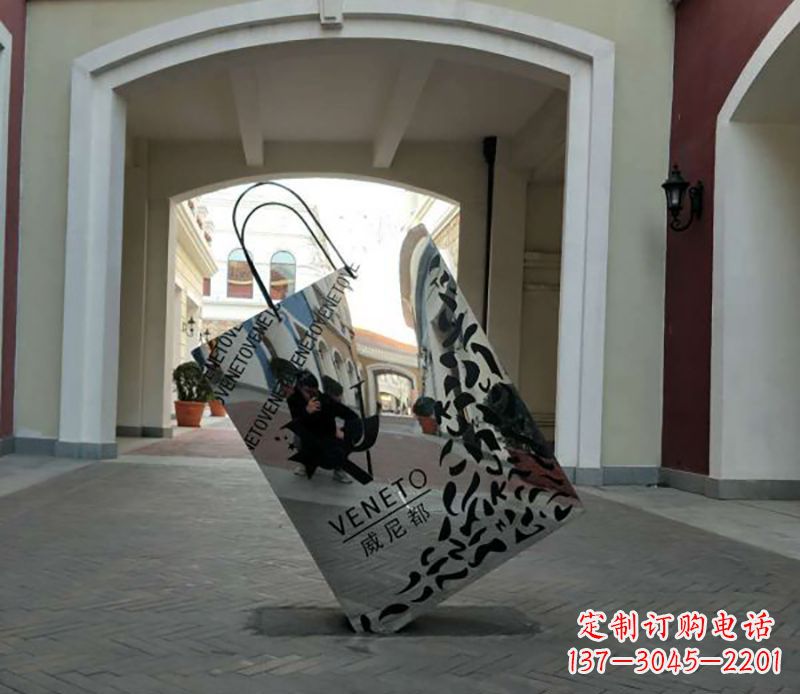 泰州不锈钢镂空购物袋雕塑——艺术精美的装饰品