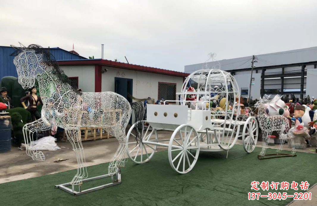 泰州不锈钢镂空欧式马车雕塑精美造型点缀空间