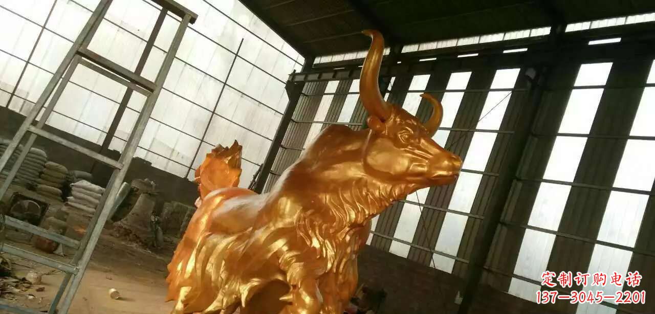 泰州精美不锈钢牦牛钛金雕塑
