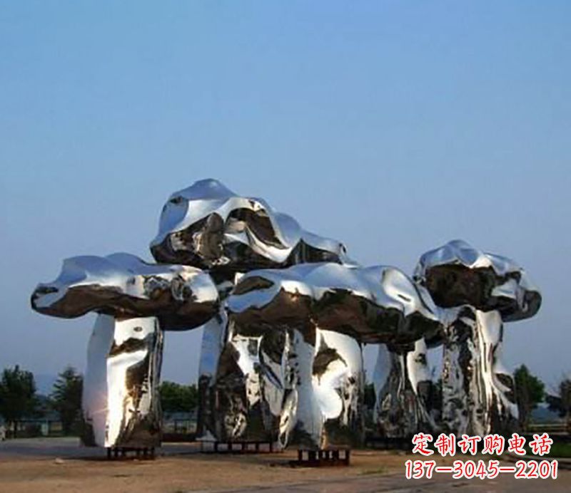 泰州不锈钢蘑菇雕塑——一次惊艳的艺术之旅