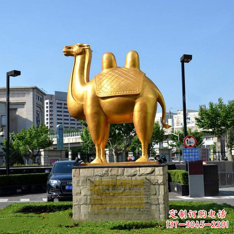 泰州不锈钢骆驼雕塑点缀城市绿化