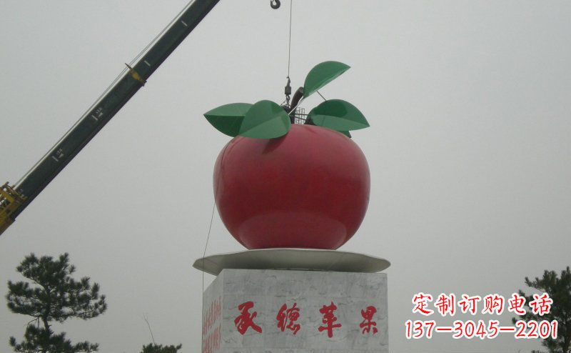 泰州精致不锈钢苹果雕塑