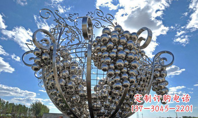 泰州不锈钢葡萄雕塑精致美观、经久耐用