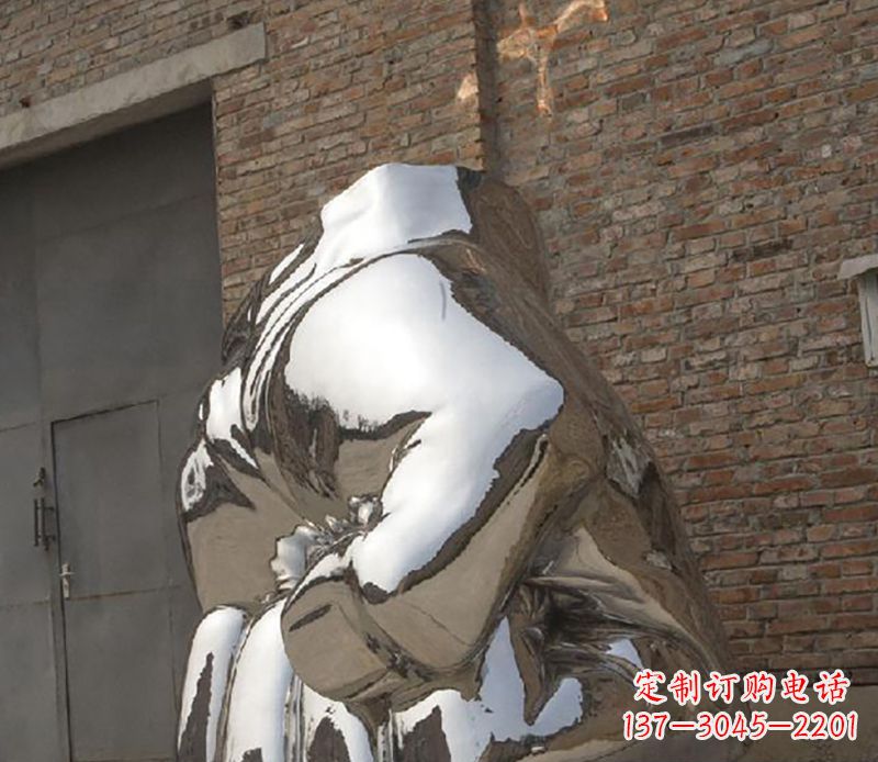 泰州不锈钢拳头雕塑 (2)