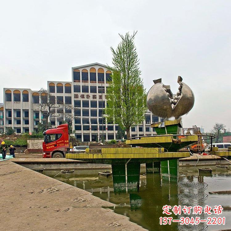 泰州不锈钢石榴景观雕塑美丽的艺术之旅
