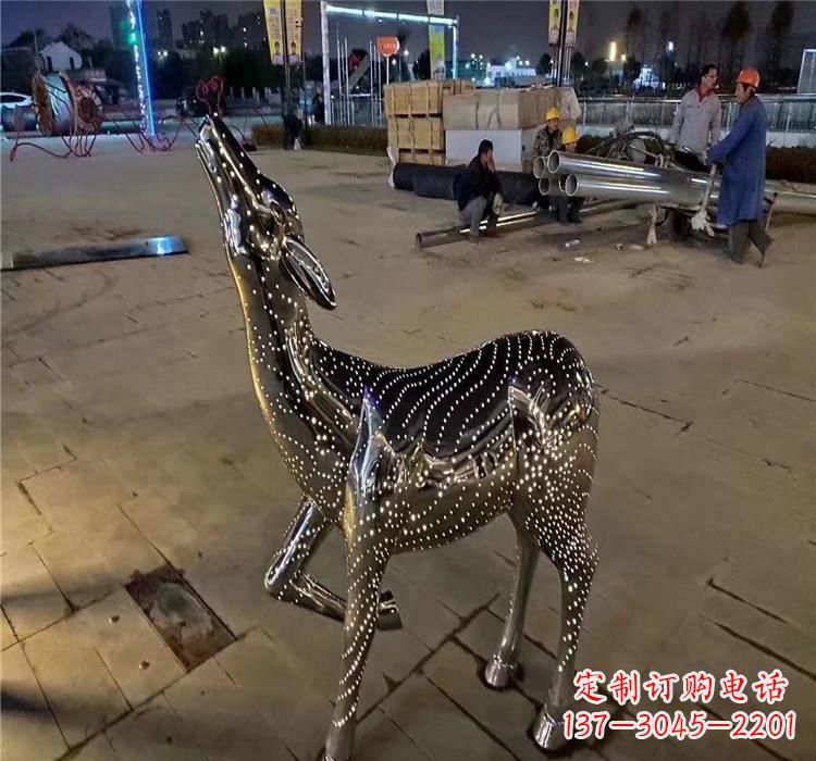 泰州时尚优雅的不锈钢小鹿雕塑
