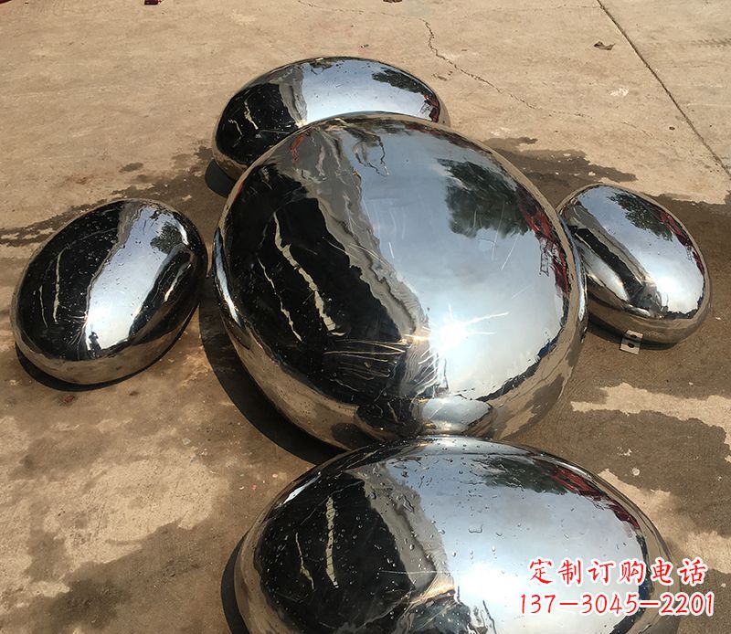 泰州精致灵动的不锈钢水滴雕塑
