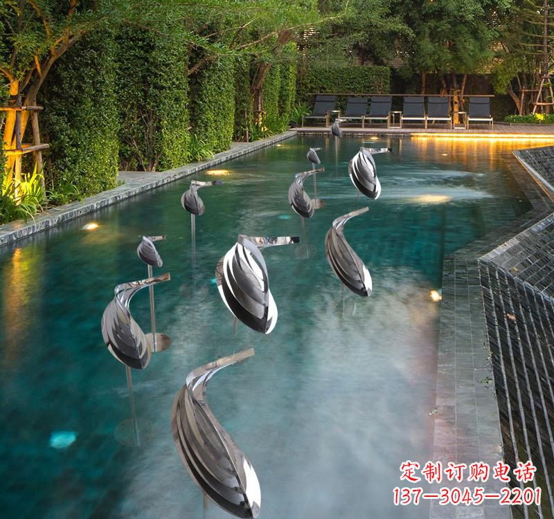 泰州不锈钢动物雕塑——美丽的水景装置