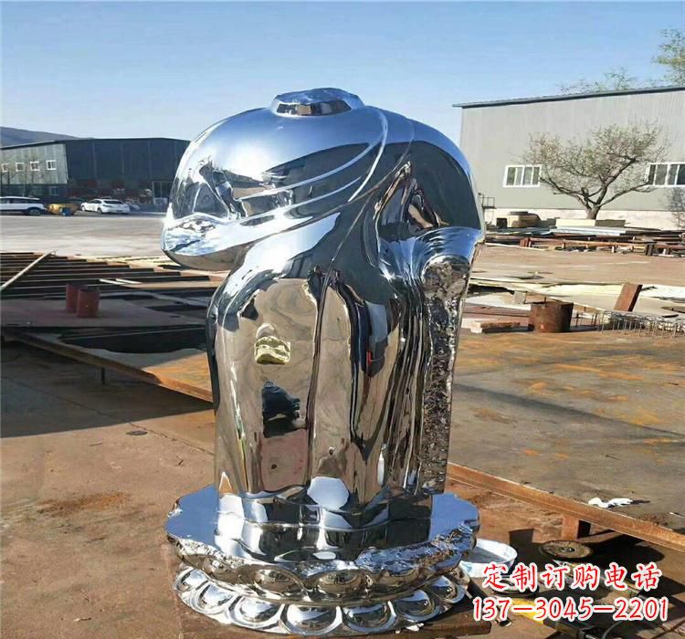 泰州太湖石雕塑精美的艺术之作