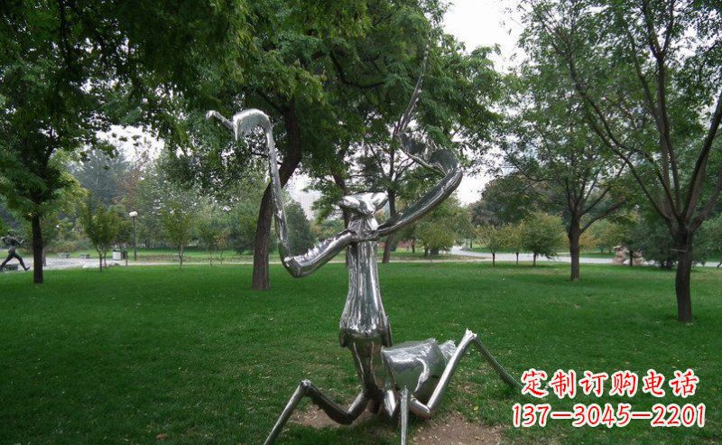 泰州不锈钢螳螂古朴雅致的雕塑
