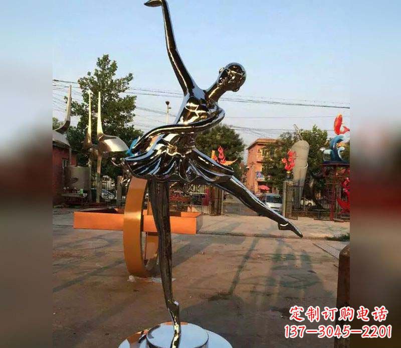 泰州精美不锈钢美女雕塑