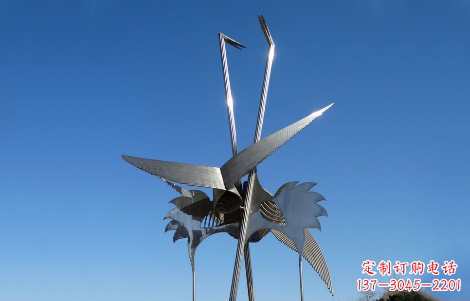 泰州不锈钢鸵鸟雕塑精美外形、传神表现